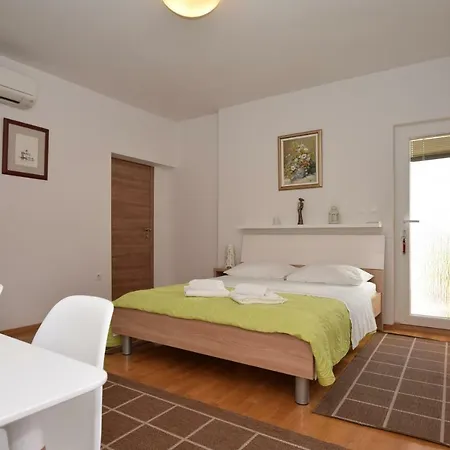 Apartment Smokrovic Starigrad Paklenica Exterior photo
