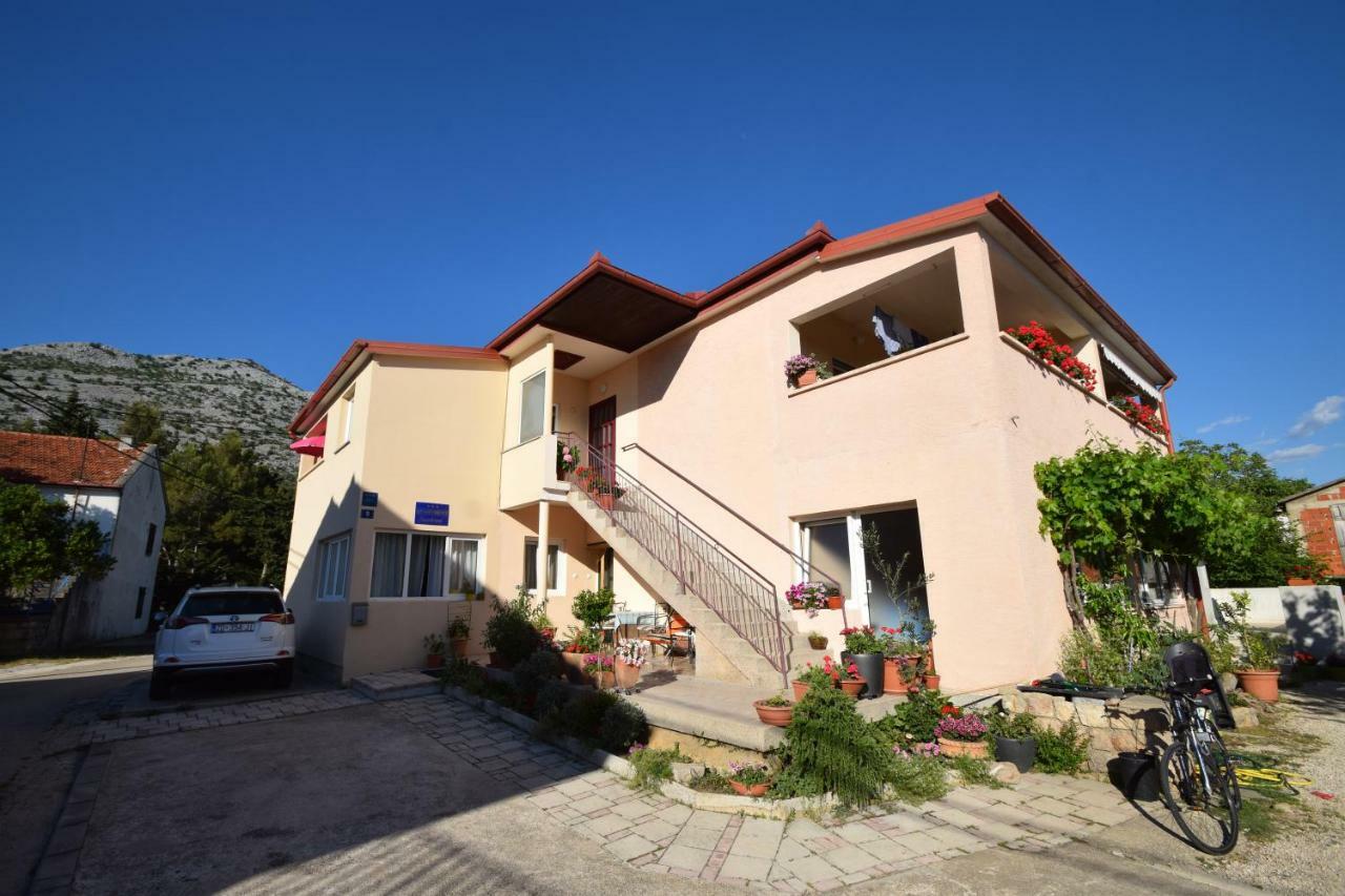 Apartment Smokrovic Starigrad Paklenica